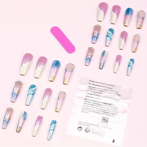 NWT 24 Piece Press-On Nails - Picture 2 of 12